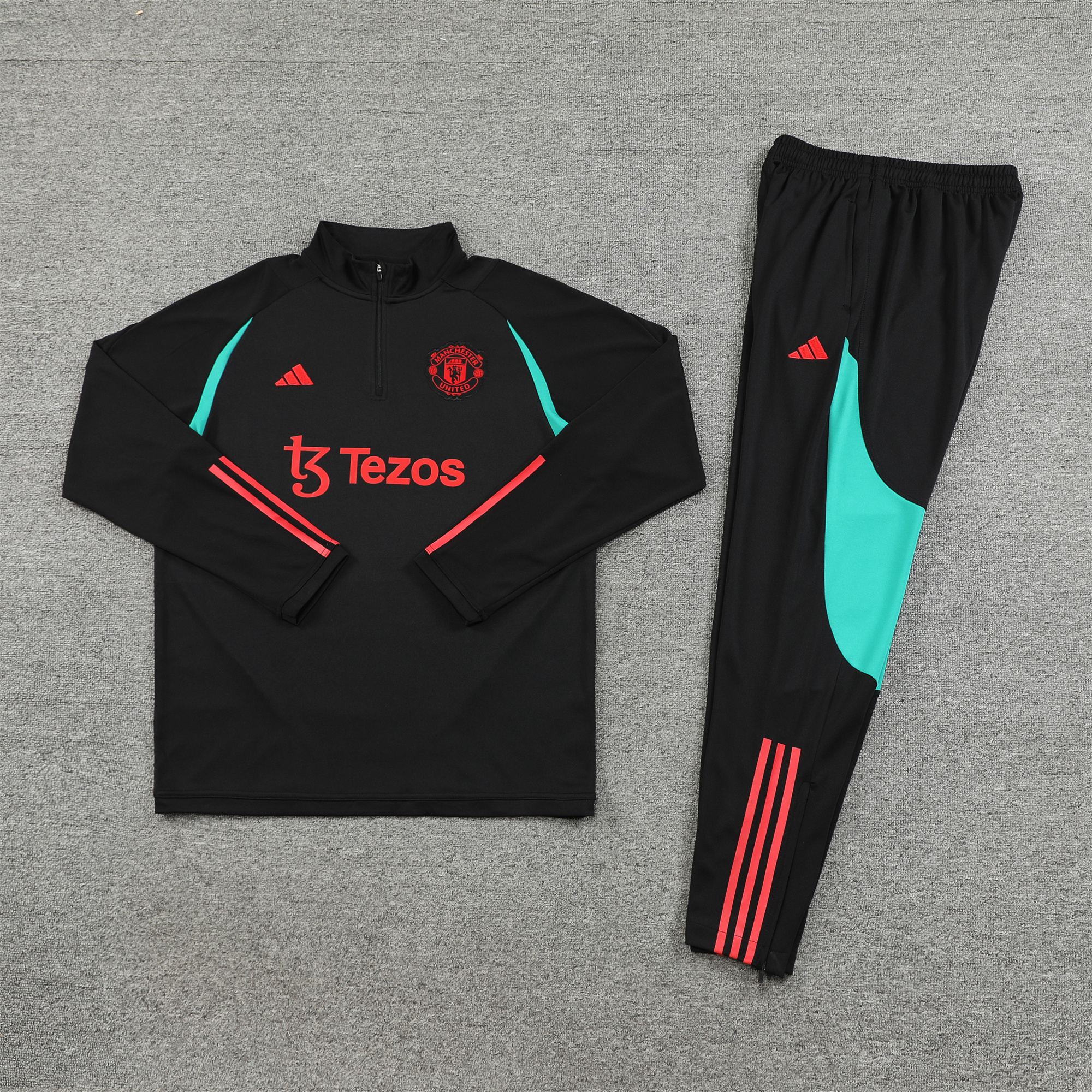 Manchester United 23-24 Long Sleeve Training Set Black