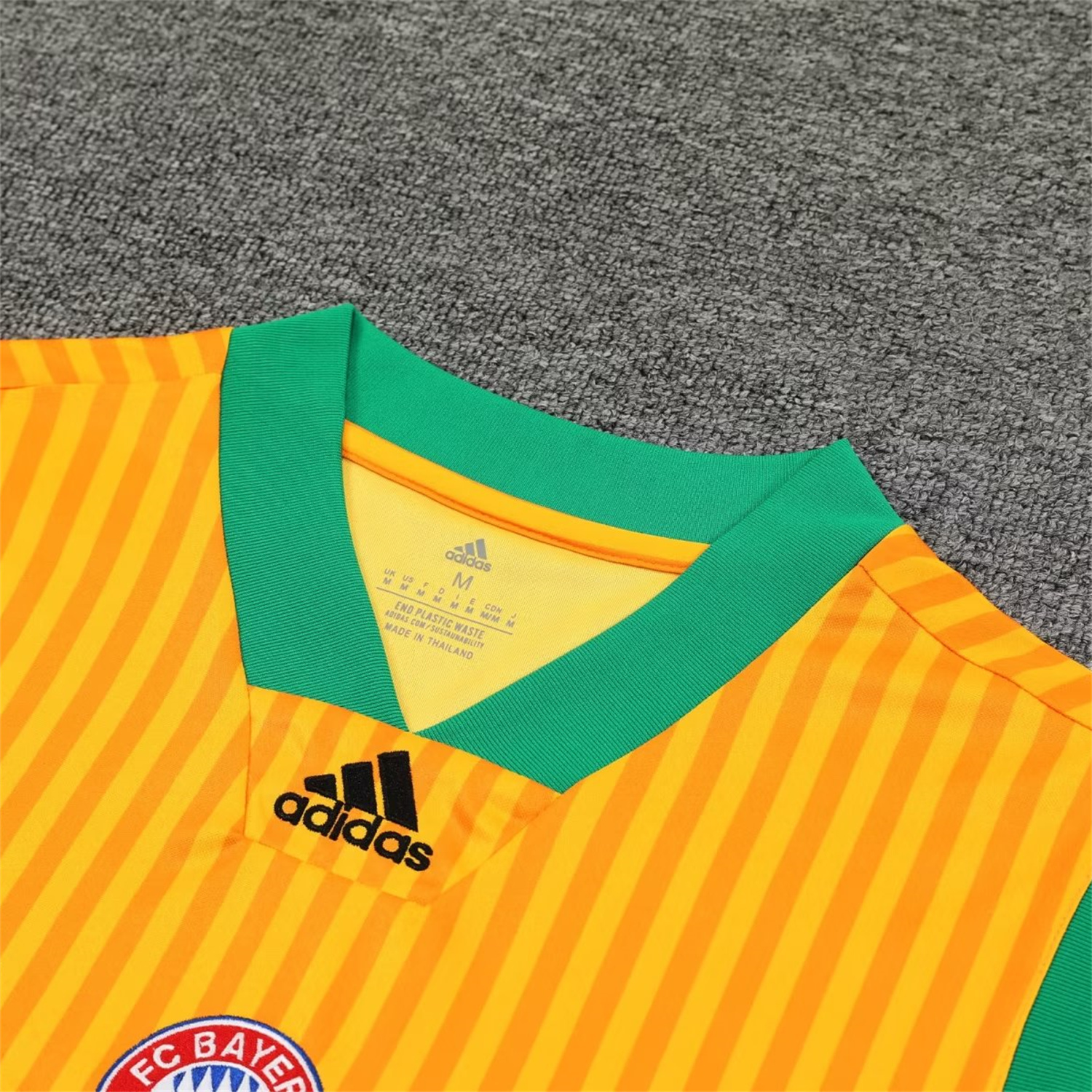 Bayern Munich 23-24 Yellow Green Training Vest Suit