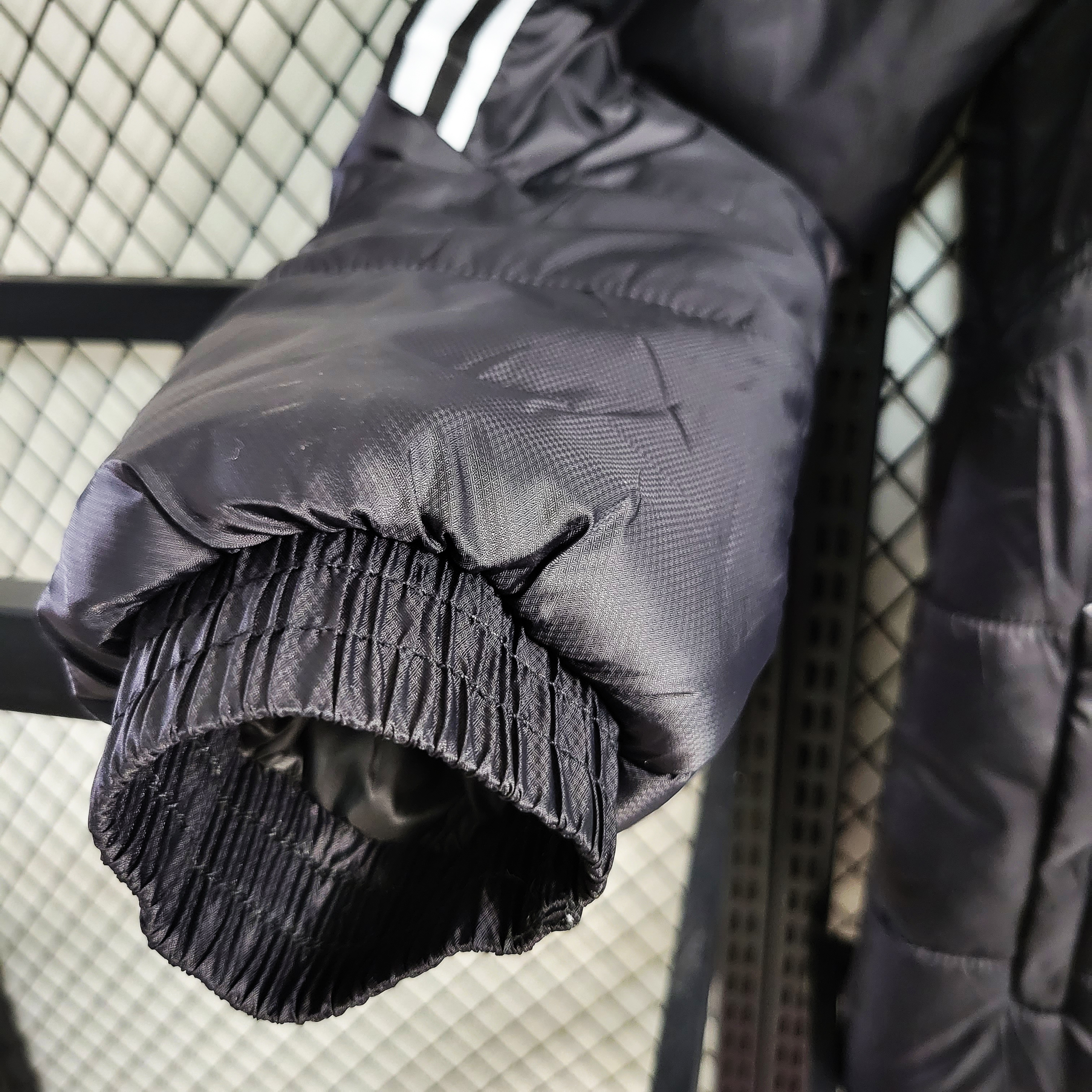 Manchester United 23-24 Men's Hooded Thermal Cotton Jacket - Black