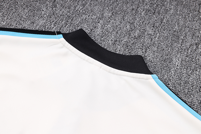 Manchester United 23-24 Kids Long Sleeve Training Set Off-White