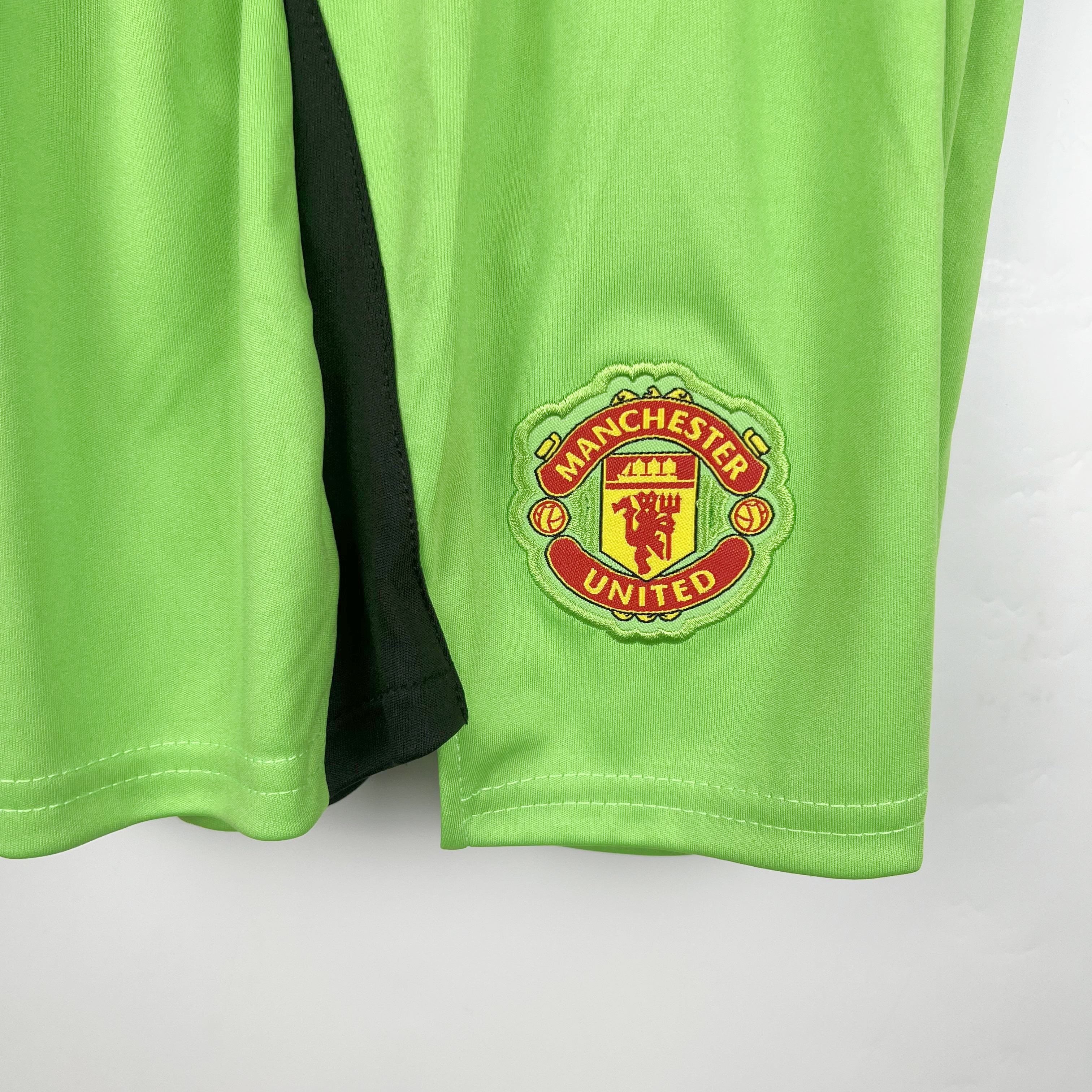 Manchester United 23-24 Green Goalkeeper Kids Kit