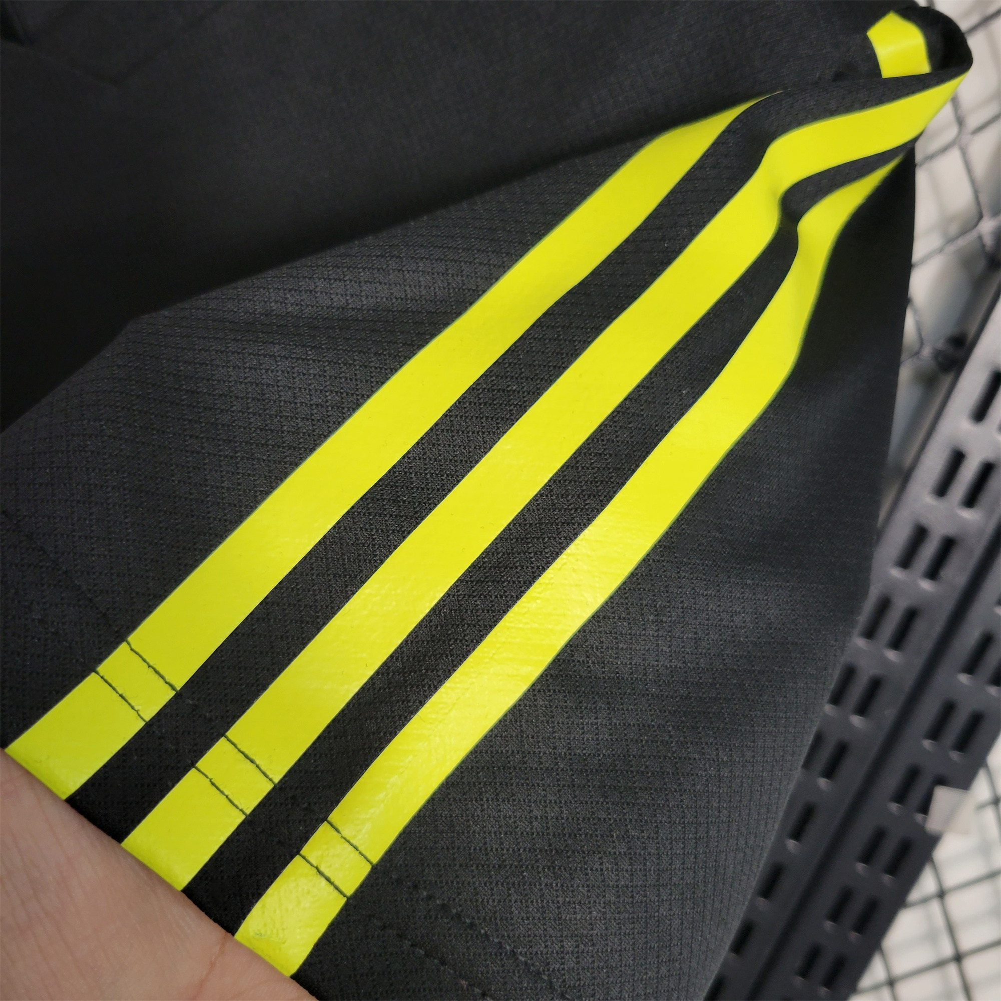 Arsenal Black 23/24 Training Shirt - Fans Version