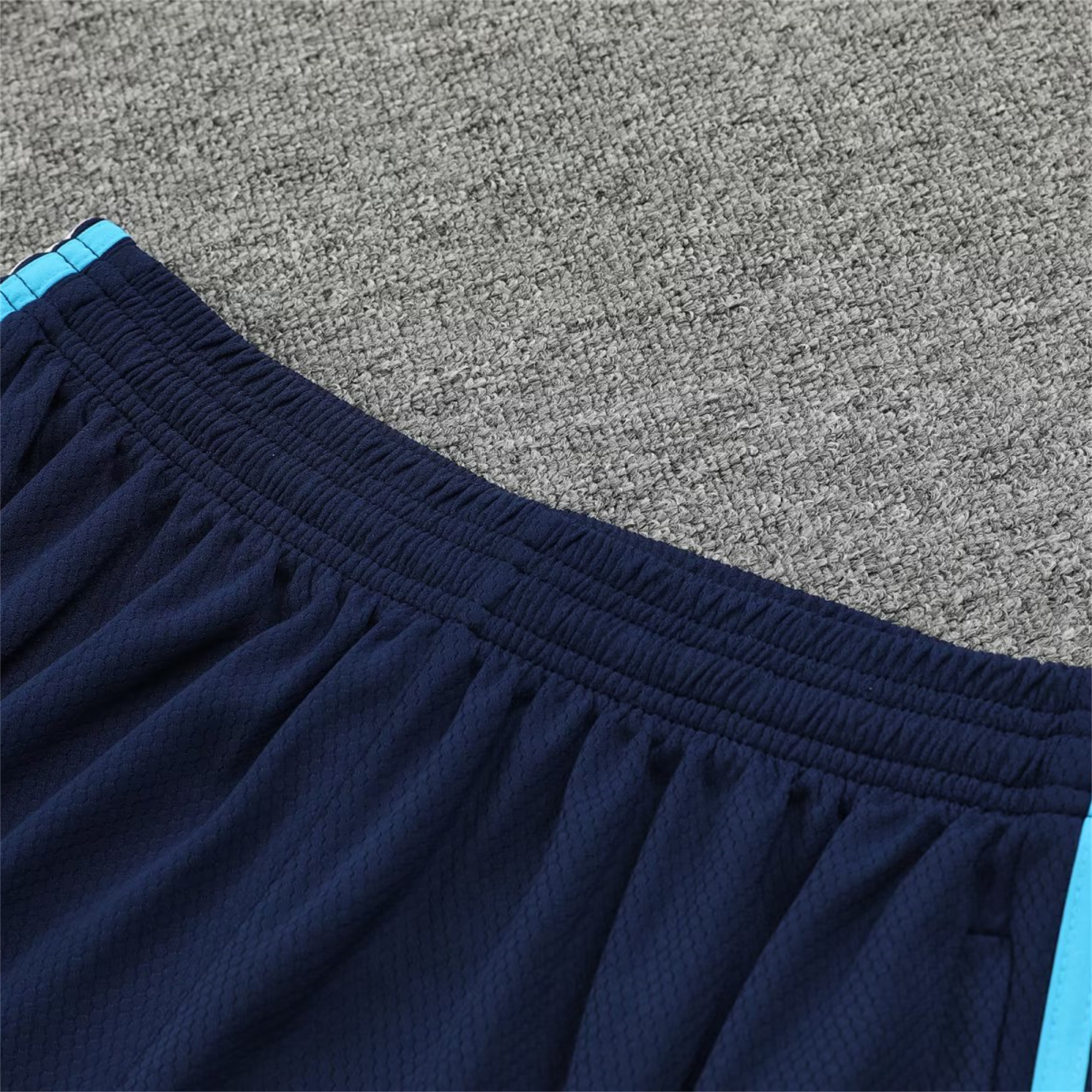 Arsenal 23-24 Player Vest Training Set Blue