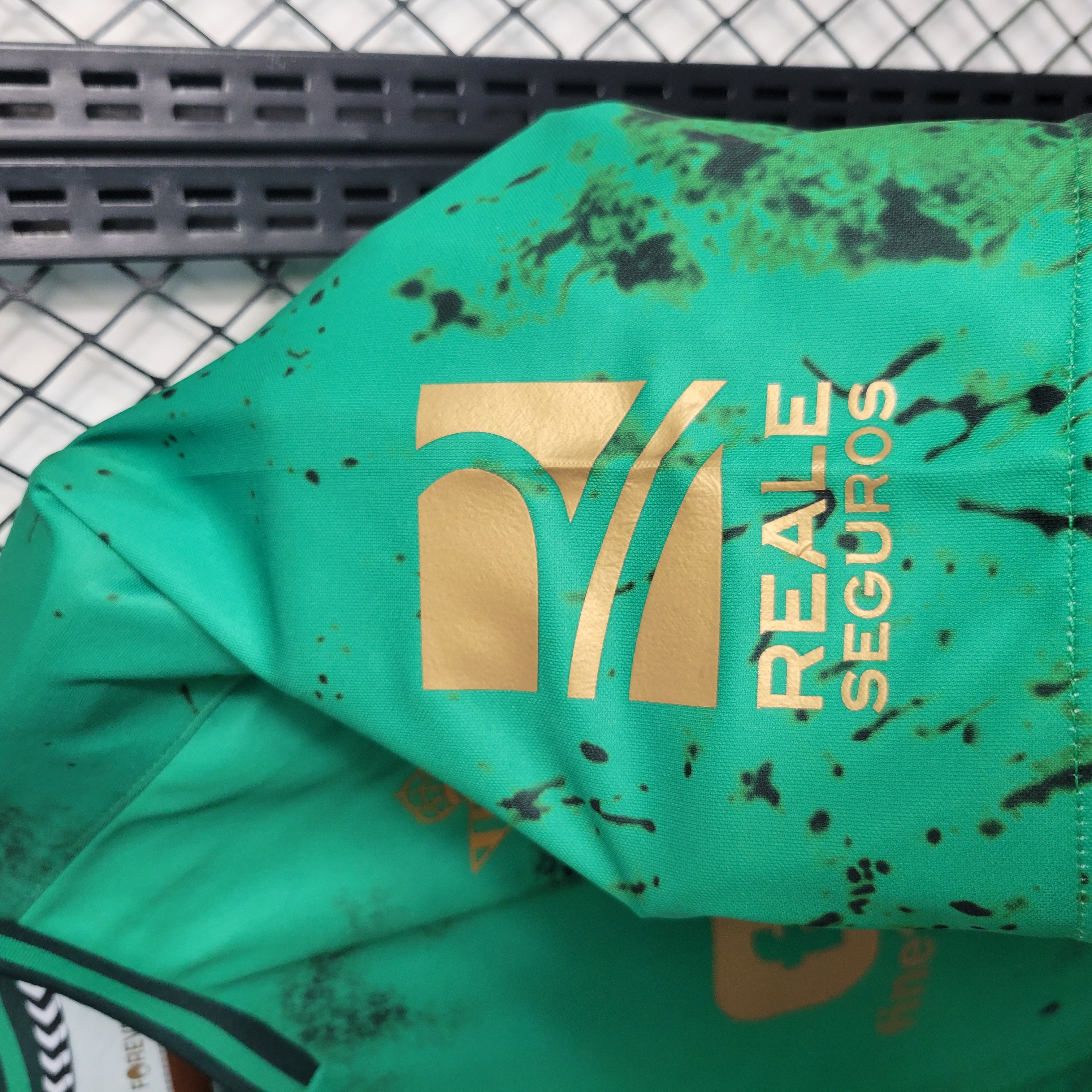Real Betis 23-24 Green Jersey - Fans Version