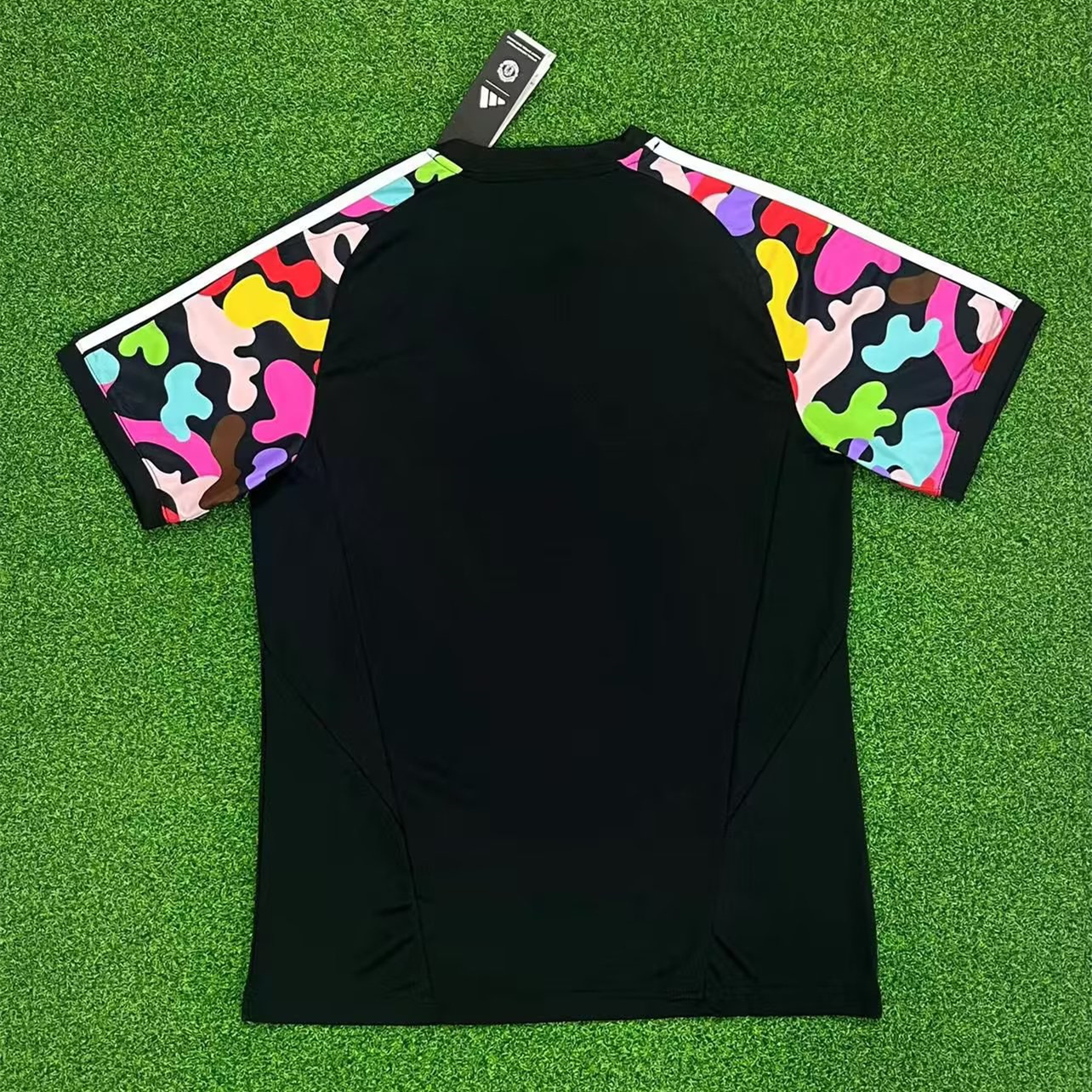 Manchester United 23-24 LOVE UNITES Pre-match Jersey - Fans Version