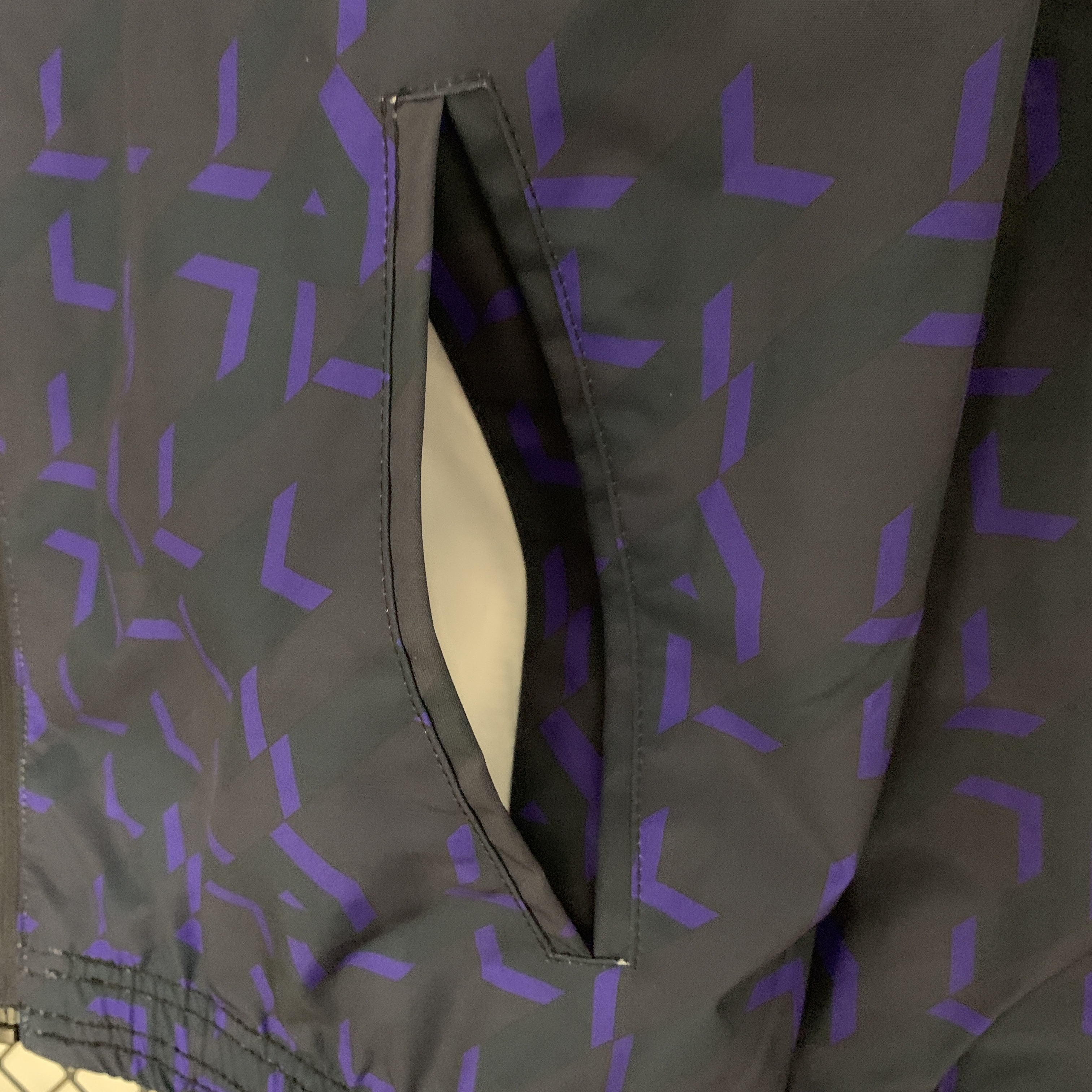 Real Madrid 23-24 Houndstooth Pattern Limited Edition Player Reversible Windbreaker